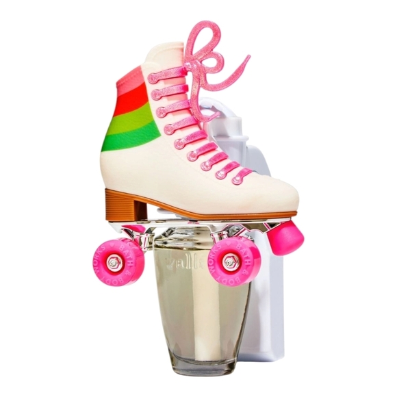 Bath And Body Works Retro Roller Skates with Pink Wheels Wallflower Plug In - Picture 1 of 3